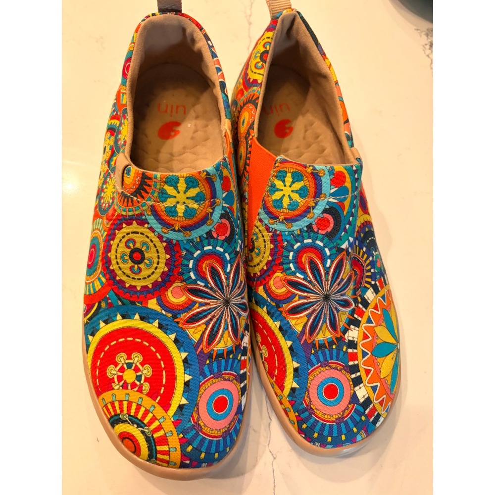 UIN Slip On Sneakers Multicolor Kaleidoscopic Floral Art Travel Shoes